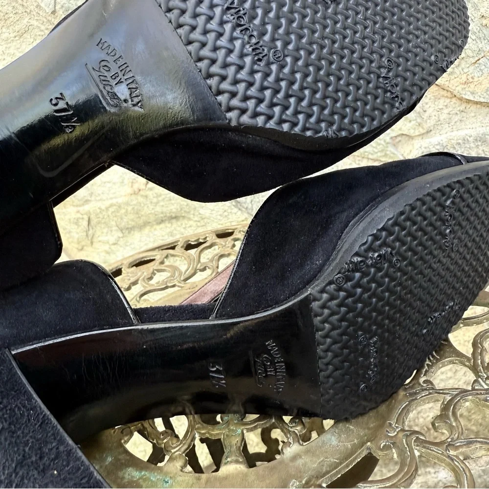 Gucci Vintage Black Suede Heels size 7